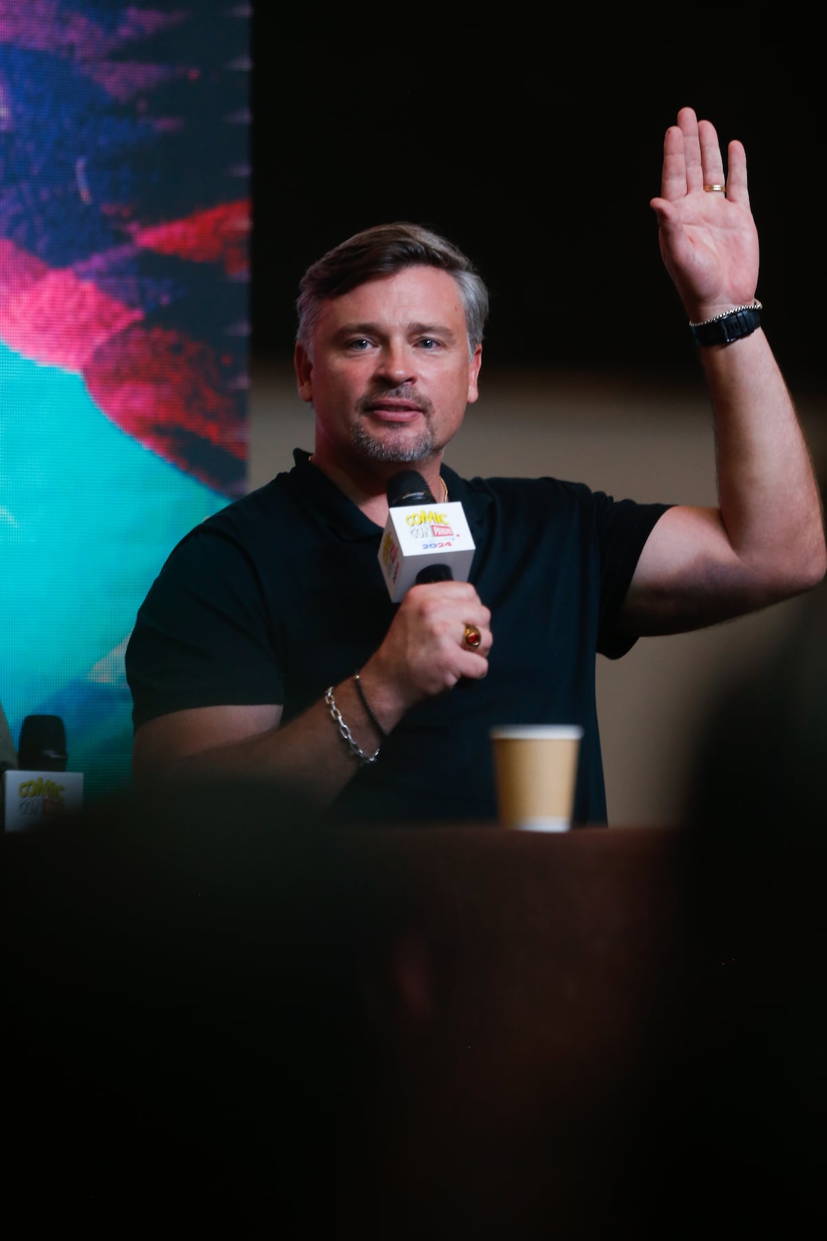 15 fotos del actor Tom Welling en Comic Con Panamá