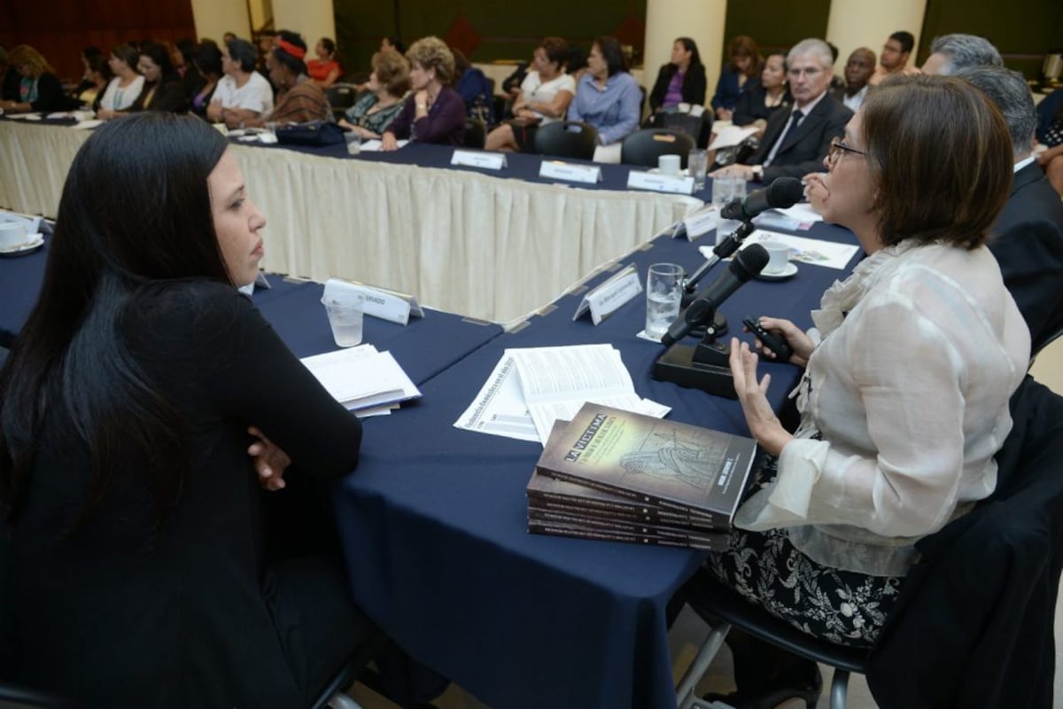 Maruquel Castroverde y su libro sobre crímenes de mujeres en Panamá