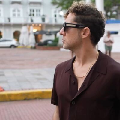 Comiendo raspao’ y jugueteando con perritos en Casco Antiguo: David Bisbal en Panamá