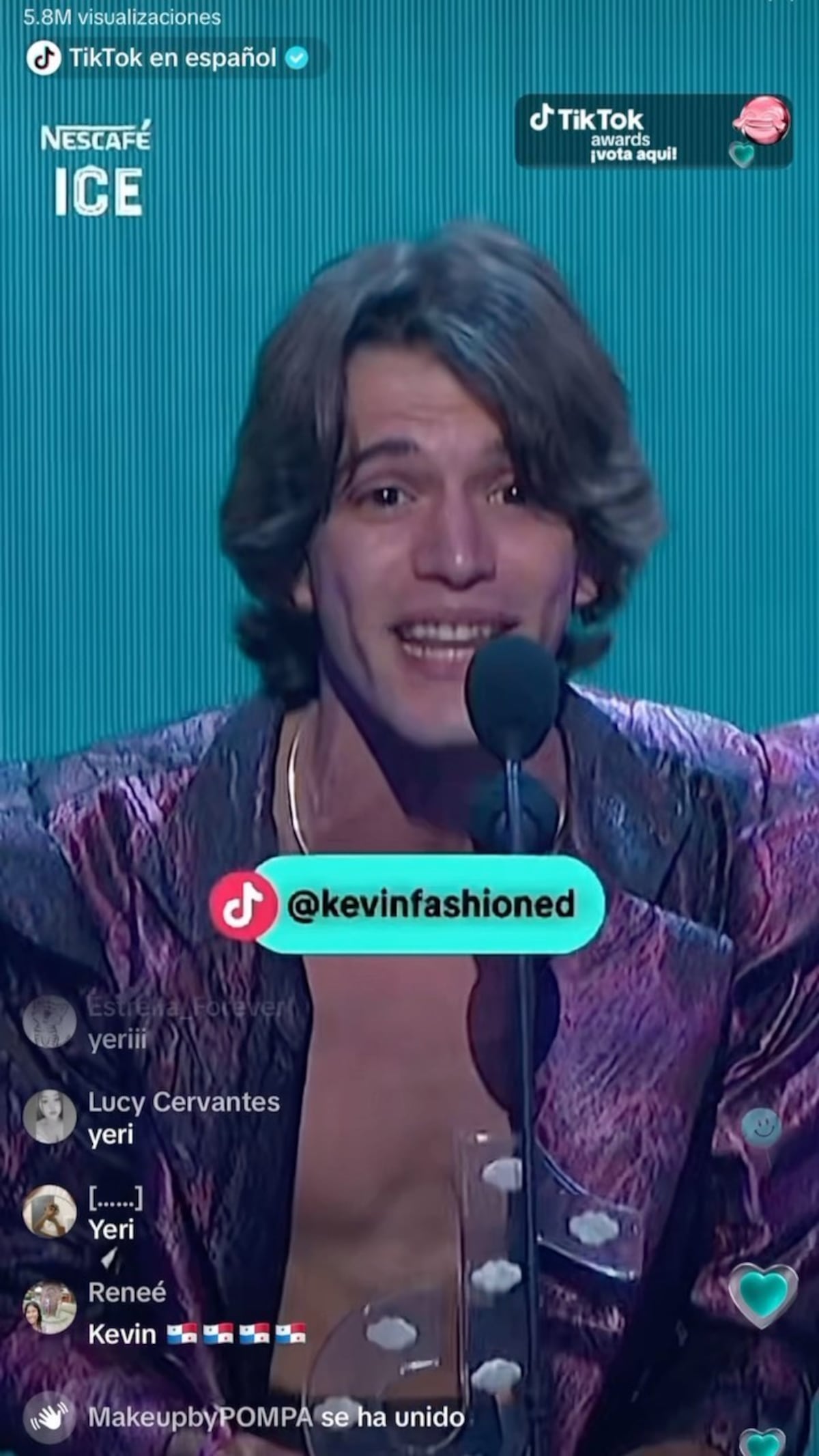 Kevin Fashioned gana premio al mejor creador de contenido de moda en los Tik Tok Awards 2024