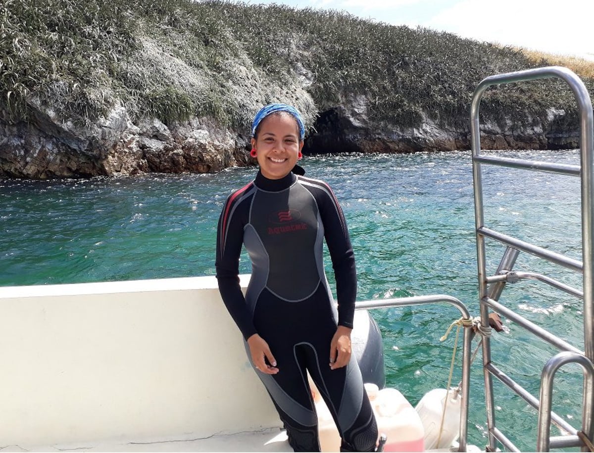 ‘Mi uniforme representa…’: el traje de buceo herramienta de trabajo y protección