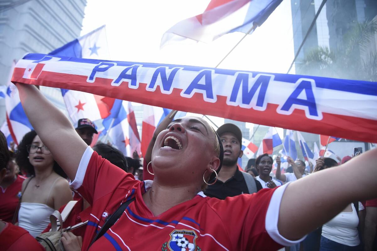 FOTOS. Un 28 de noviembre entre banderas y gritos de ‘Sí se pudo’ en las calles de Panamá