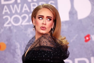 La cantante Adele detiene un concierto en Las Vegas al oír un grito homófobo