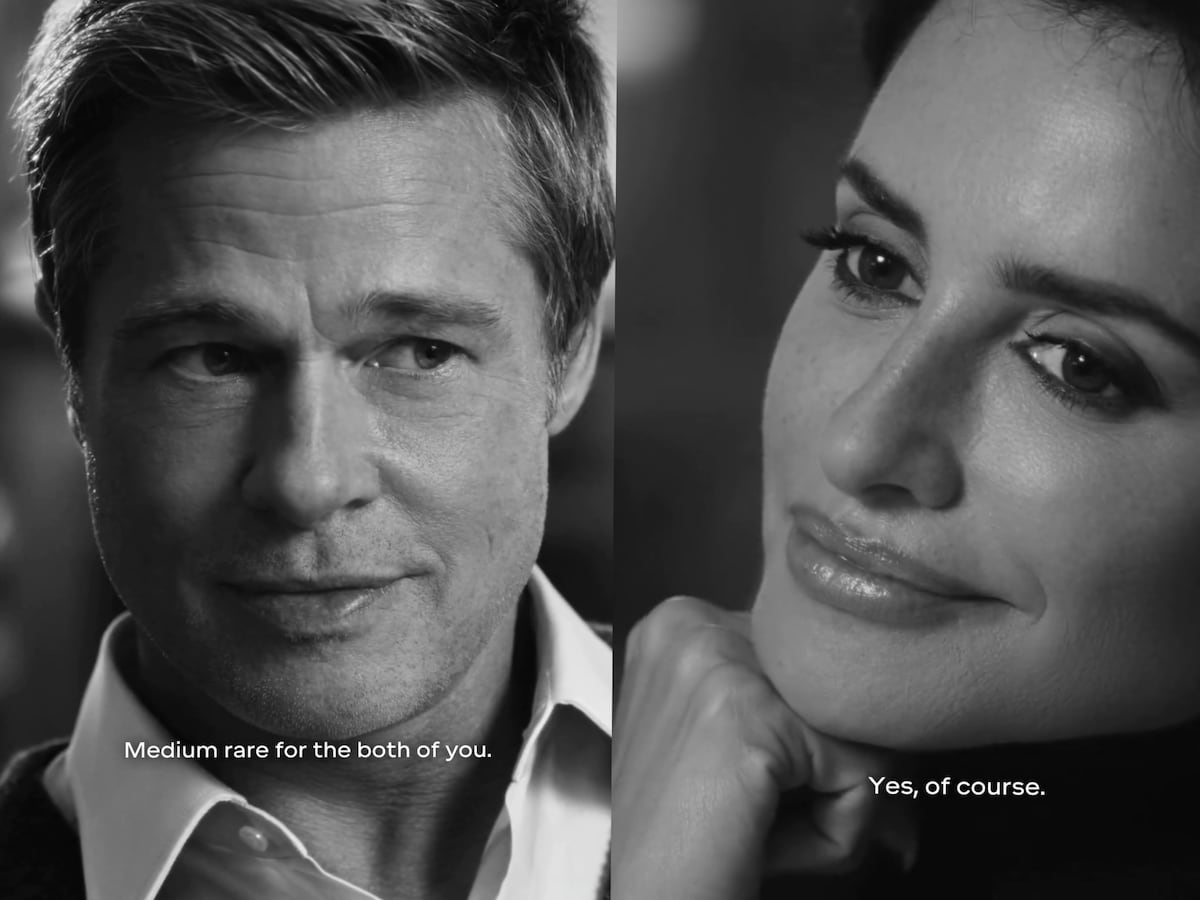 Brad Pitt coquetea con Penélope Cruz en una nueva campaña