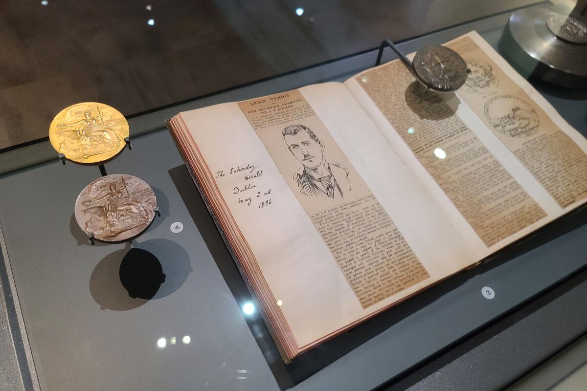 París muestra a través de las medallas un anecdotario de la historia olímpica