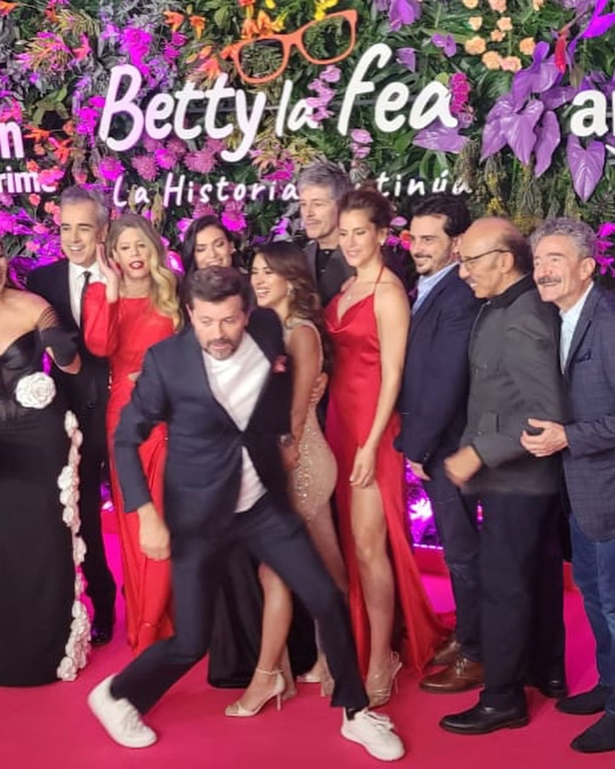 La alfombra roja de la premier de Betty la fea, la historia continúa