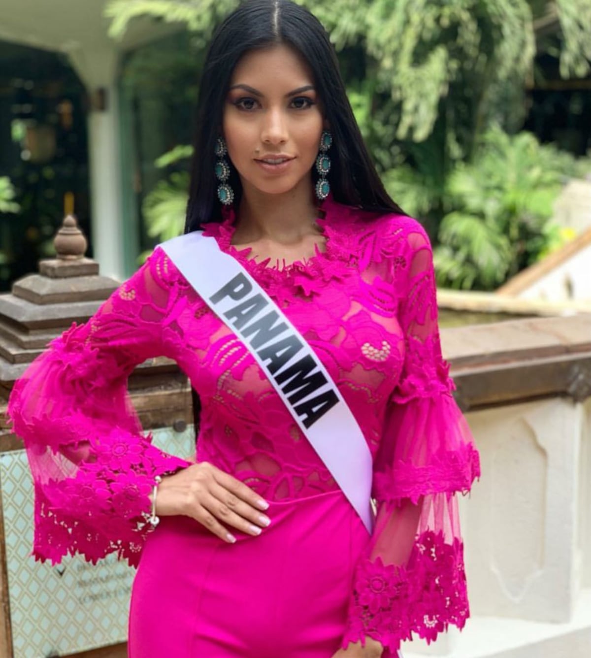 Rosa Montezuma ya tiene su banda oficial de Miss Universo