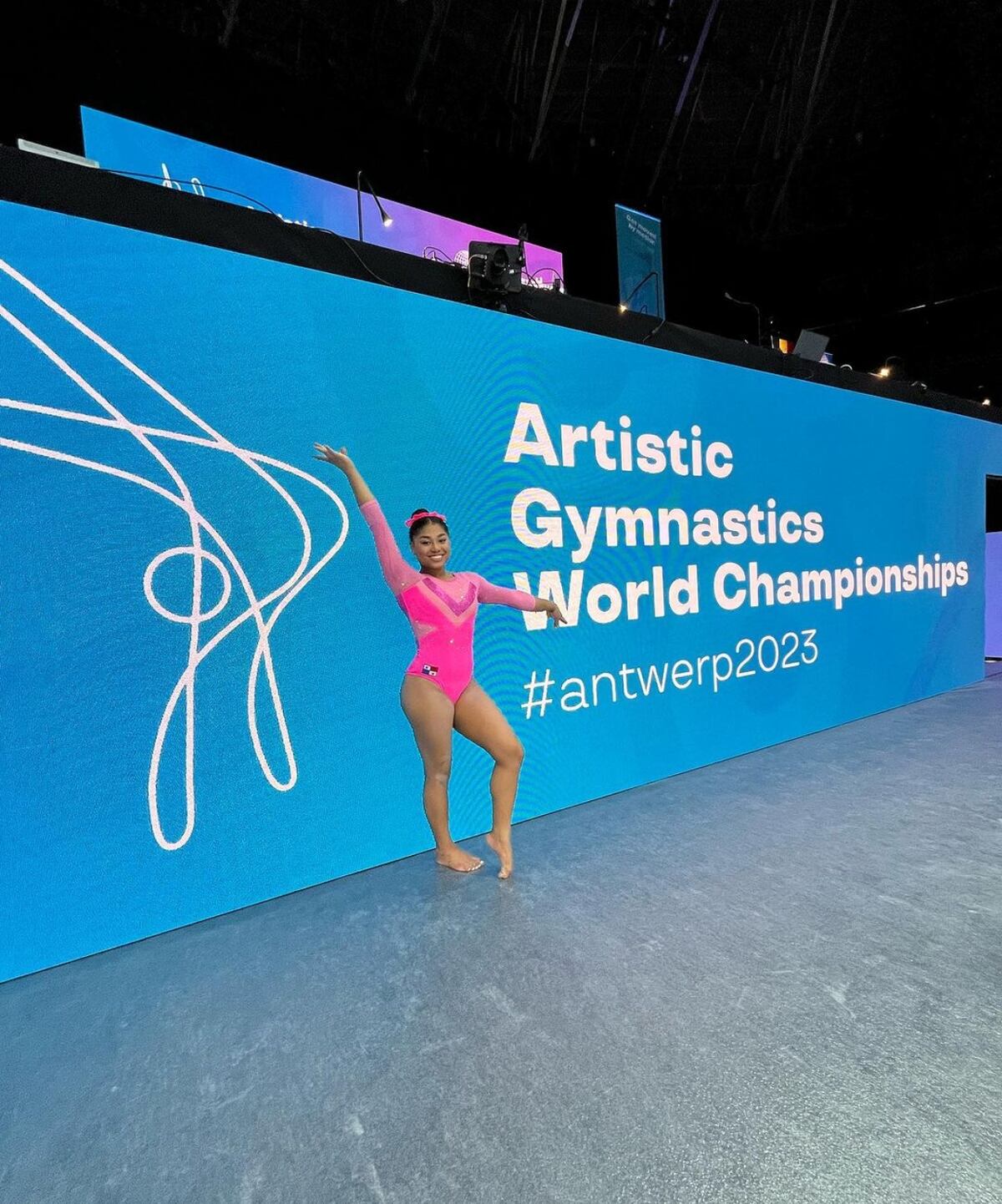 ‘Crecí viendo a Simone Biles, esto es alucinante para mí': Hilary Heron hace historia en el Mundial de Gimnasia