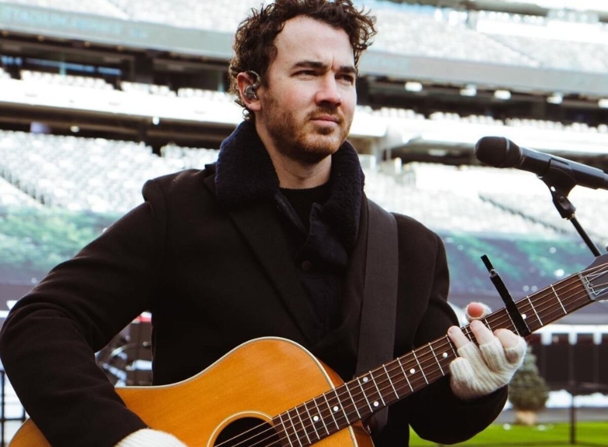 Kevin Jonas, de los Jonas Brothers, diagnosticado con cáncer de piel 