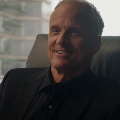 Patrick Fabian: “Él no ve la maldad en sus acciones”