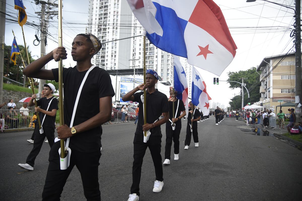 20 fotos de El Desfile de la Etnia Negra en Río Abajo y Parque Lefevre