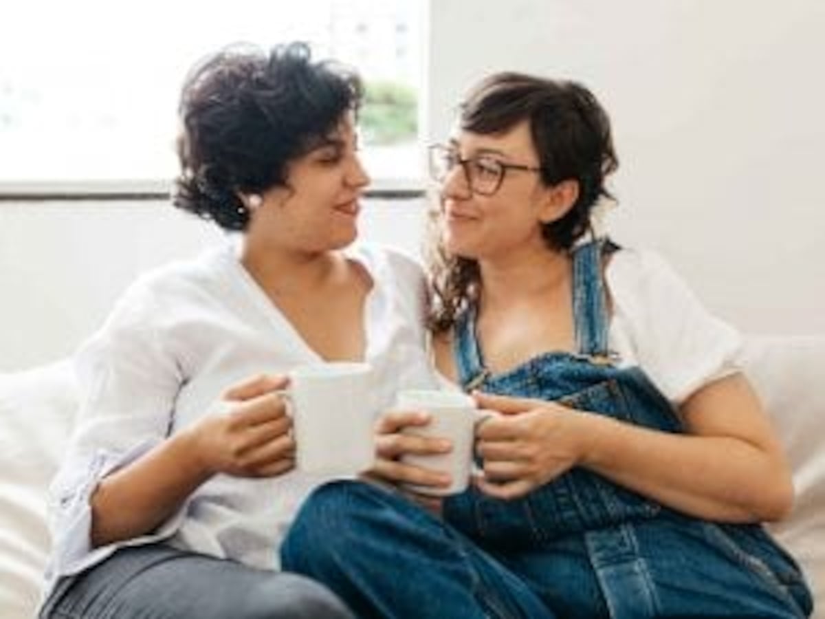 Mamá²: Guía gratuita para parejas de mujeres que desean ser madres