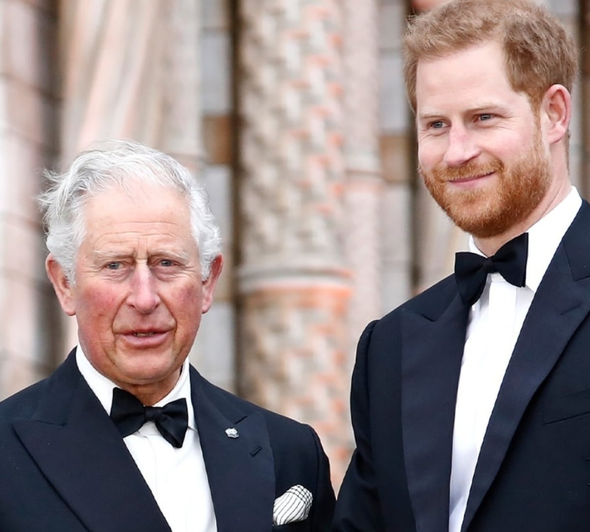 El príncipe William marca distancias con Harry tras su regreso a casa por la enfermedad de su padre