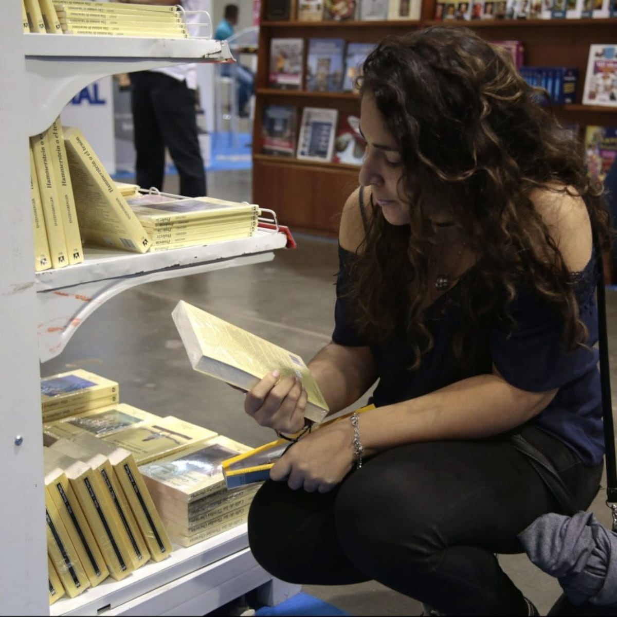 Entre autoras y lectoras en la Feria del Libro