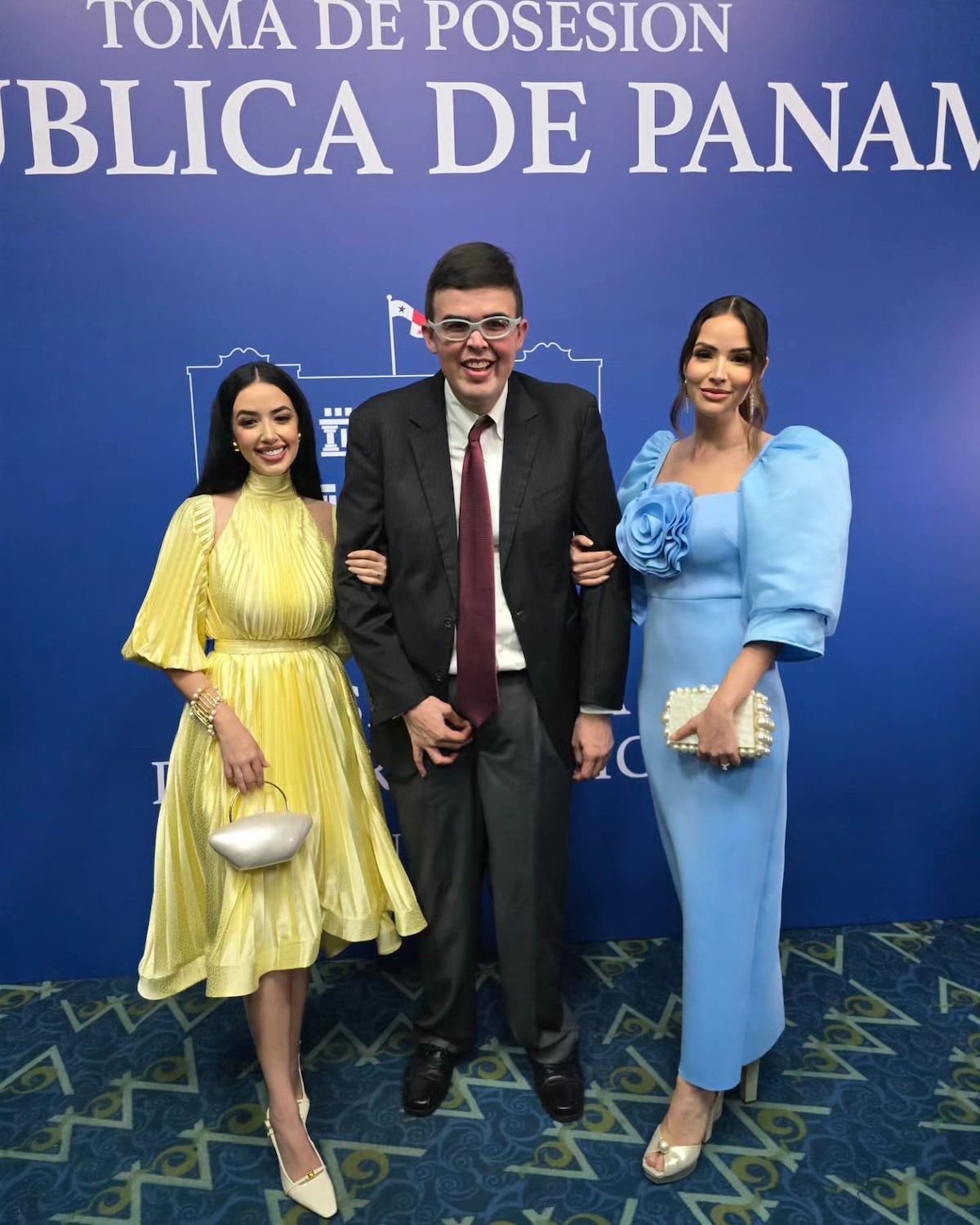 La mamá de Mayer, Zulay Rodríguez, y otras personalidades panameñas en la toma de posesión