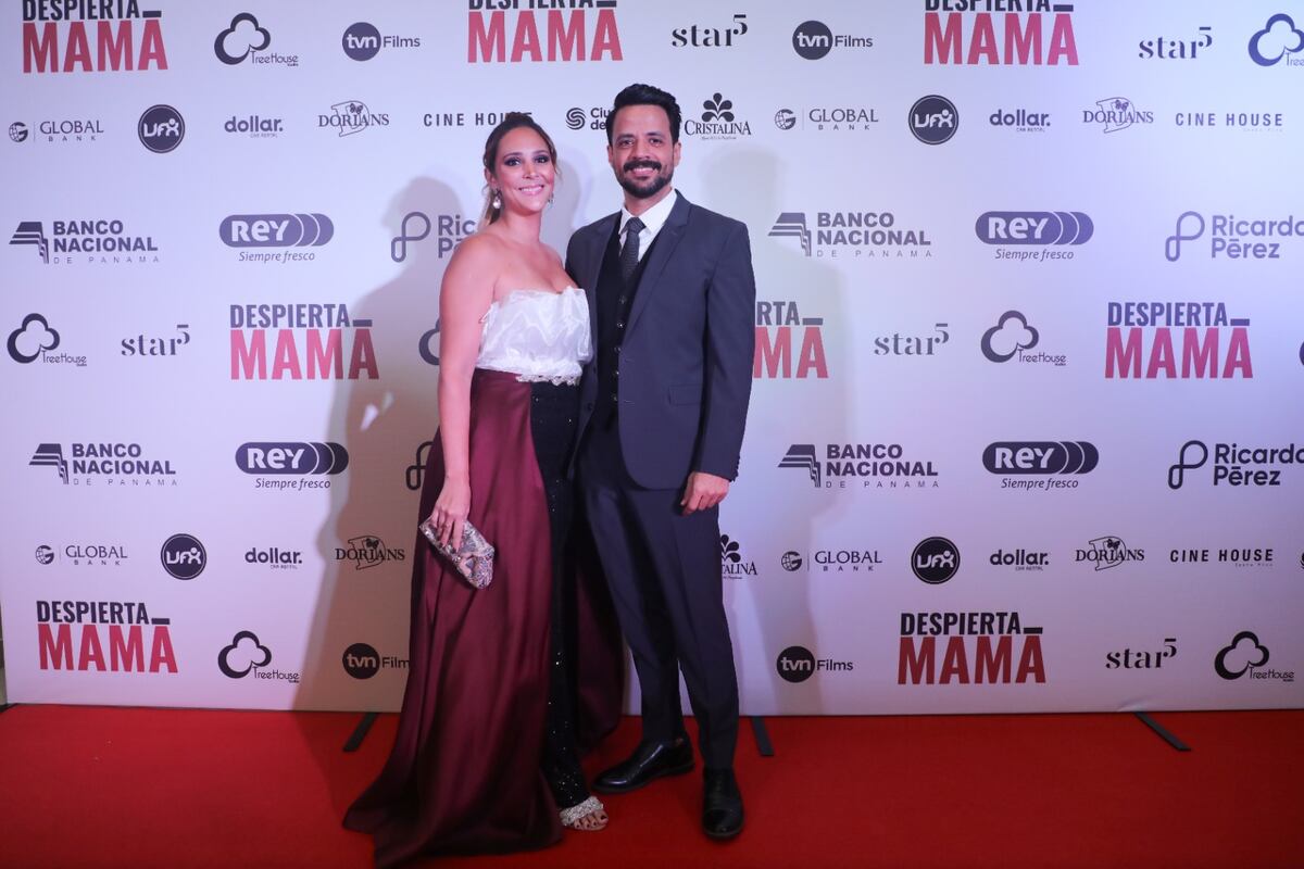 Así fue la alfombra roja de la premiere de Despierta Mamá, la nueva película de Arianne Benedetti