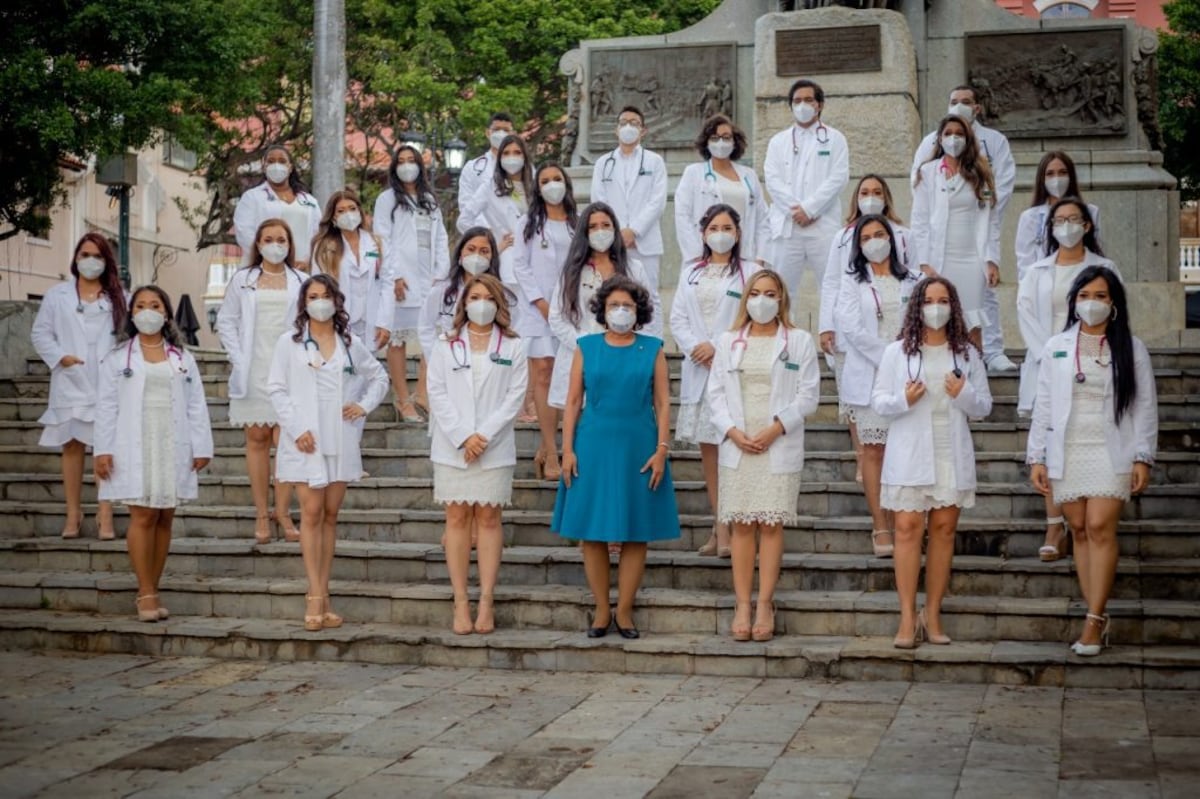 Oris Lam de Calvo, la nueva decana de la Facultad de Medicina de la Universidad de Panamá