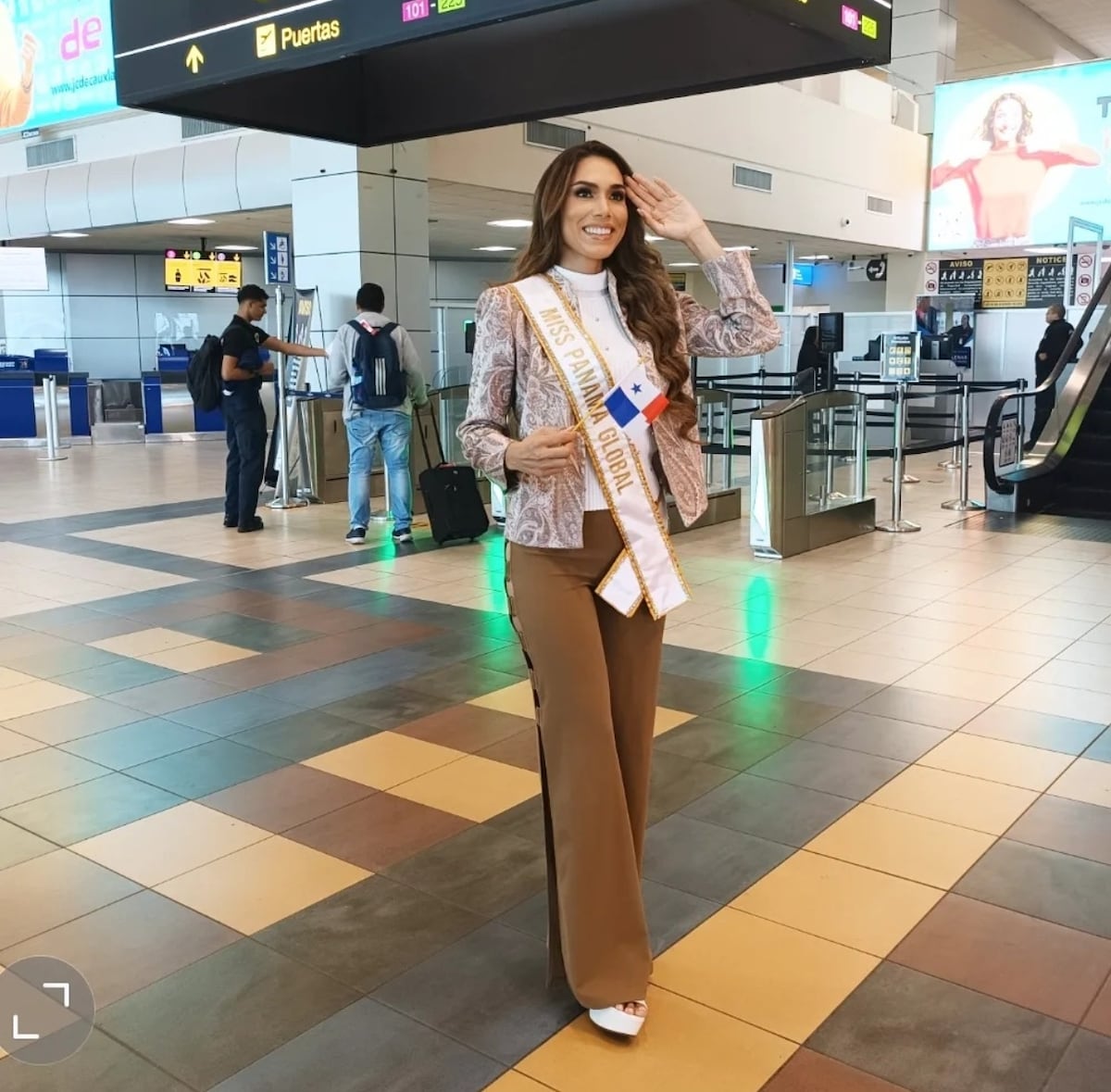 Señorita Panamá envía a su primera miss y madre a concurso internacional