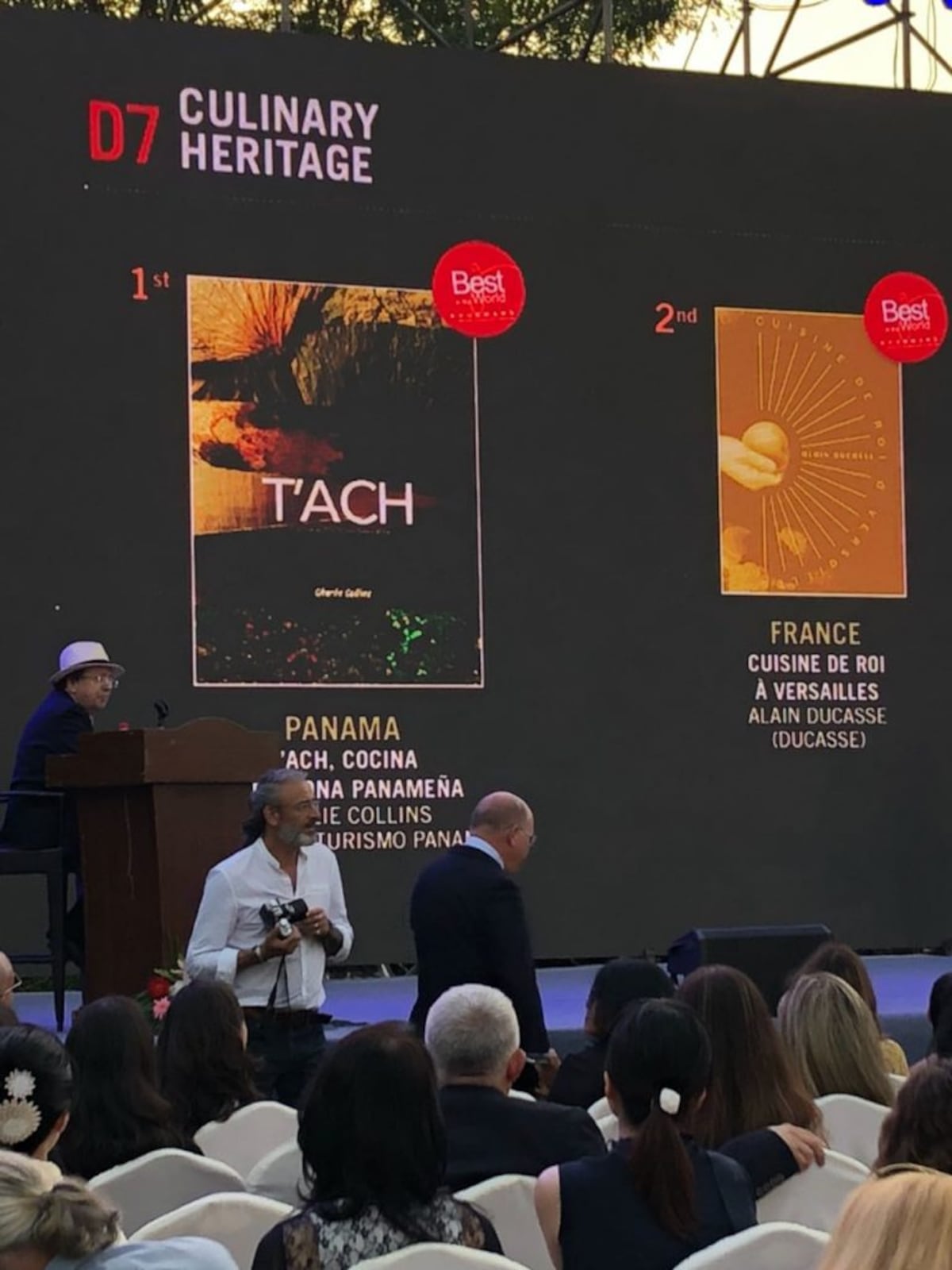 El chef Charlie Collins gana para Panamá el premio al Mejor libro de Herencia Culinaria