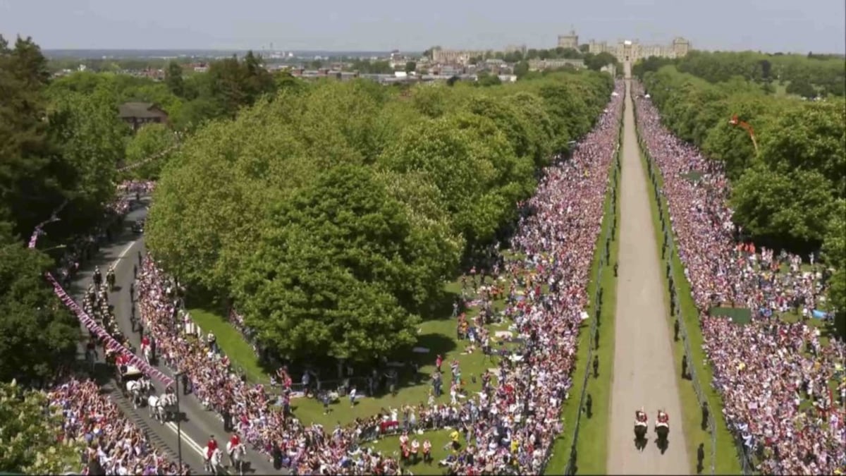 El primer recorrido de Harry y Meghan como recién casados