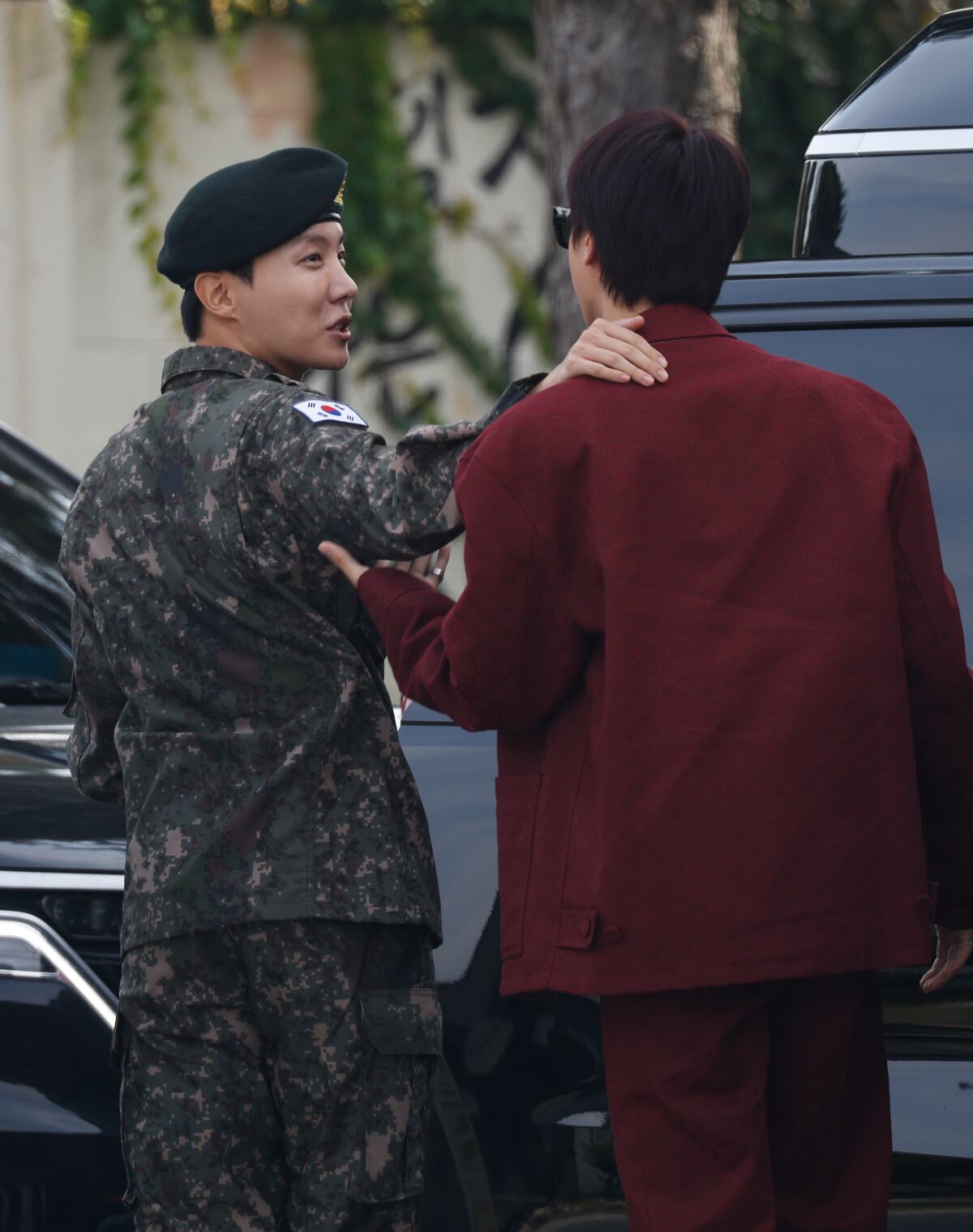 J-Hope, de BTS, completa el servicio militar en Corea del Sur