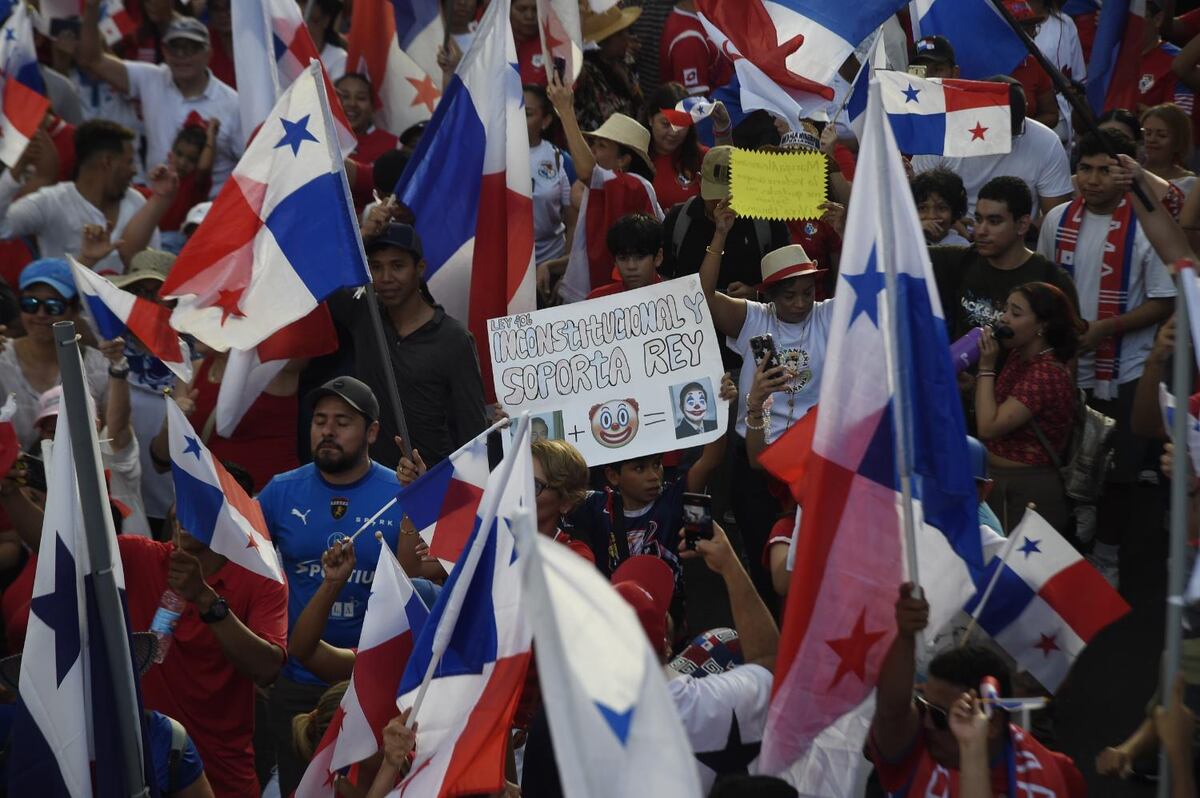 FOTOS. Un 28 de noviembre entre banderas y gritos de ‘Sí se pudo’ en las calles de Panamá