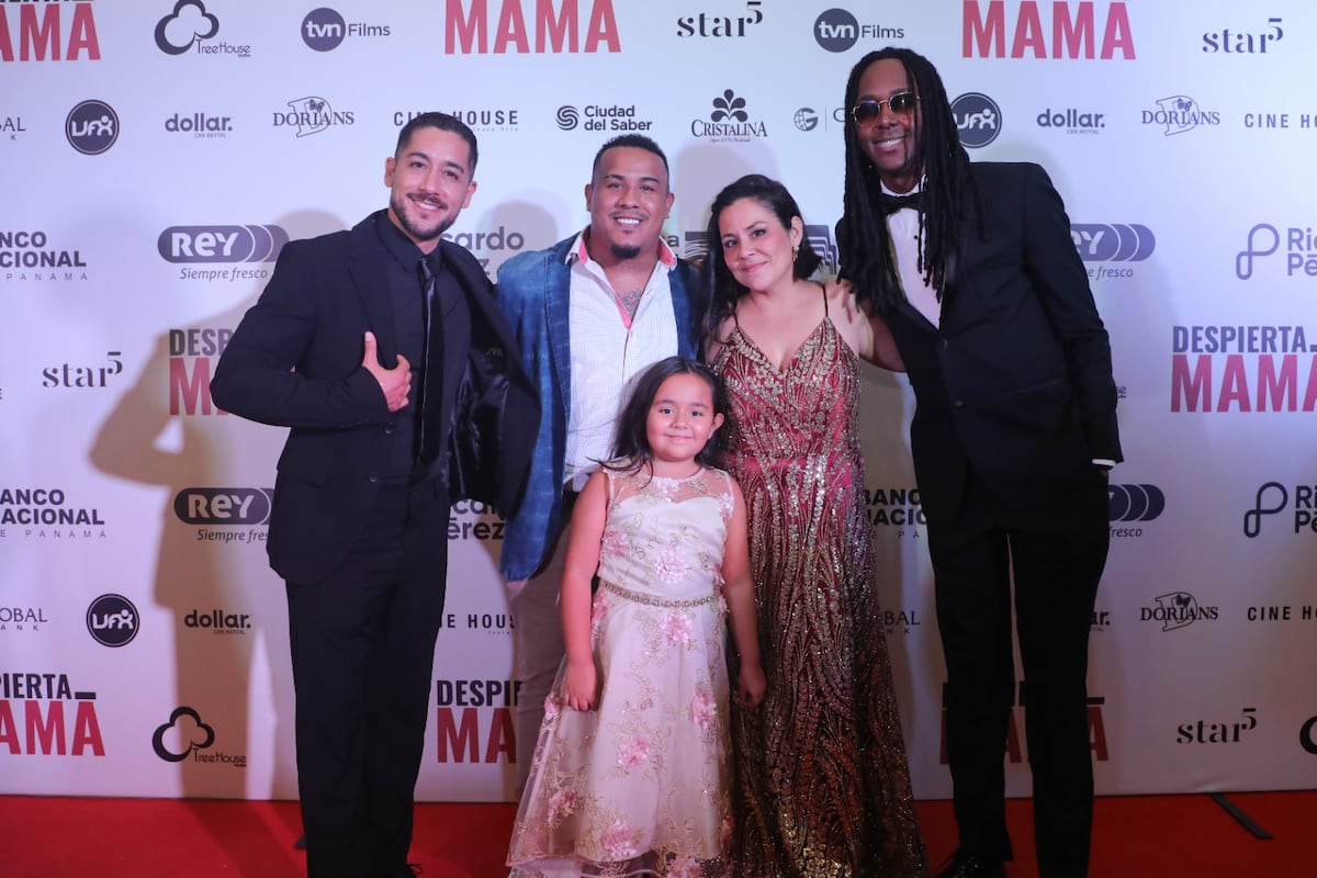 Así fue la alfombra roja de la premiere de Despierta Mamá, la nueva película de Arianne Benedetti