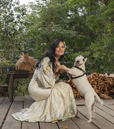 El traje de novia, hecho en Panamá, para la boda de Kira y Argimiro