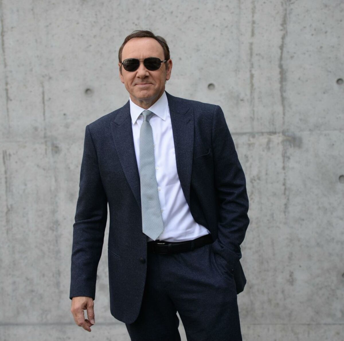 Kevin Spacey enfrenta cargo penal por manosear a joven