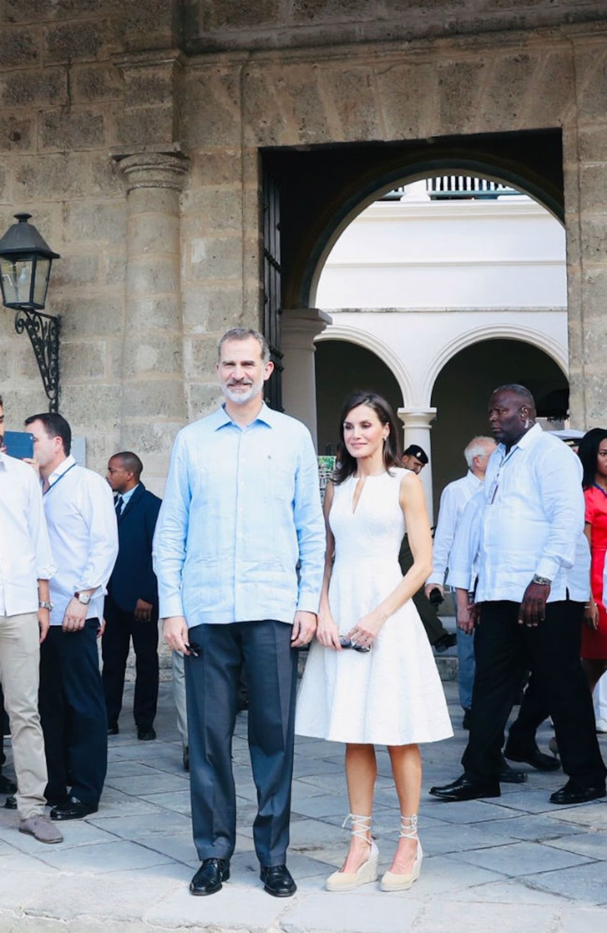 Las lecciones de estilo veraniego de la reina Letizia en Cuba