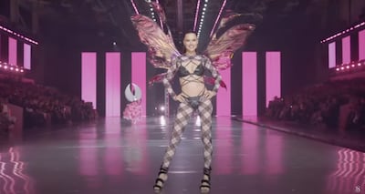 Victoria’s Secret cimenta su regreso con su primer fashion show en seis años