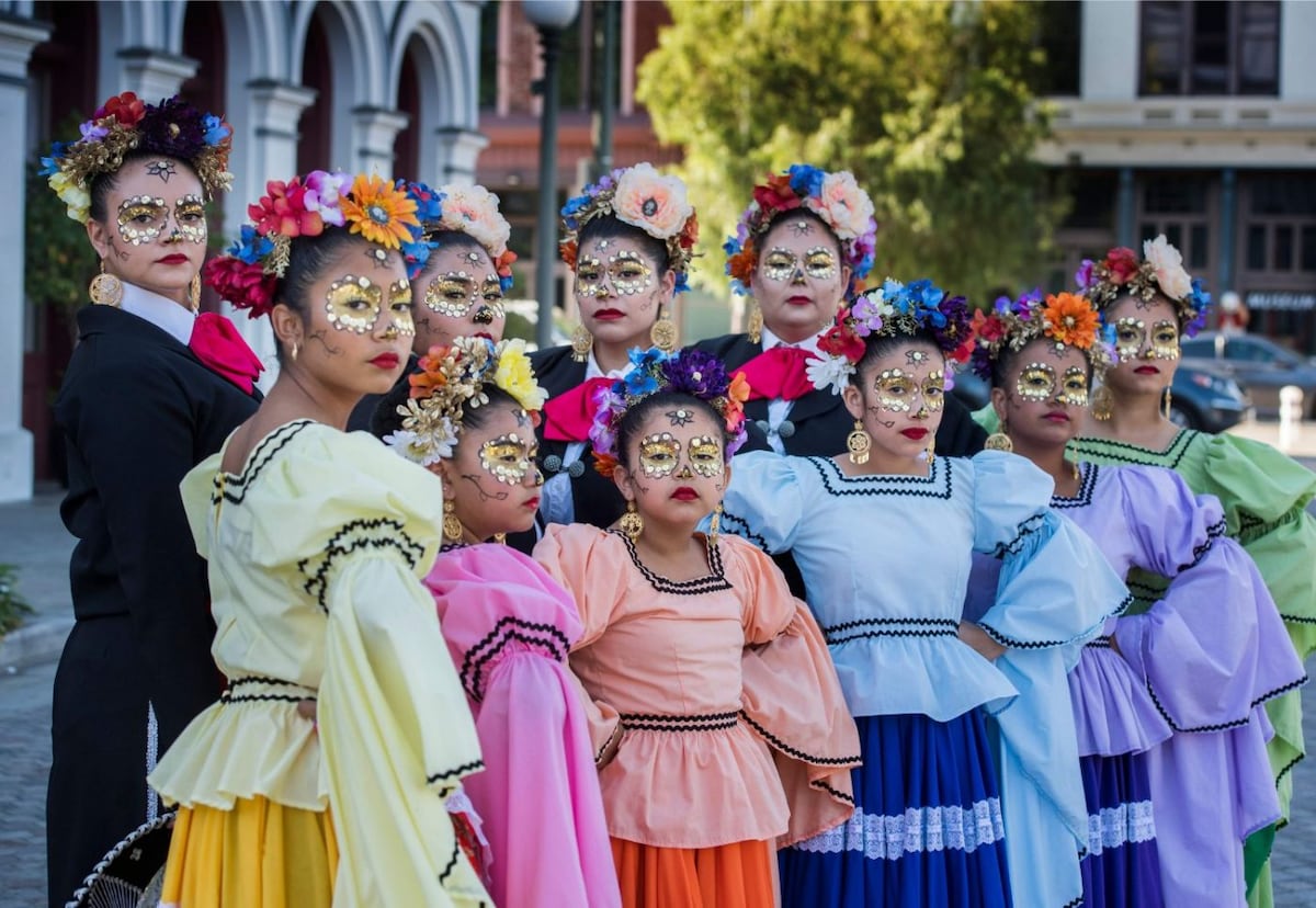 FOTOS: Así fue el desfile de catrinas en México en anticipación al Día de Muertos