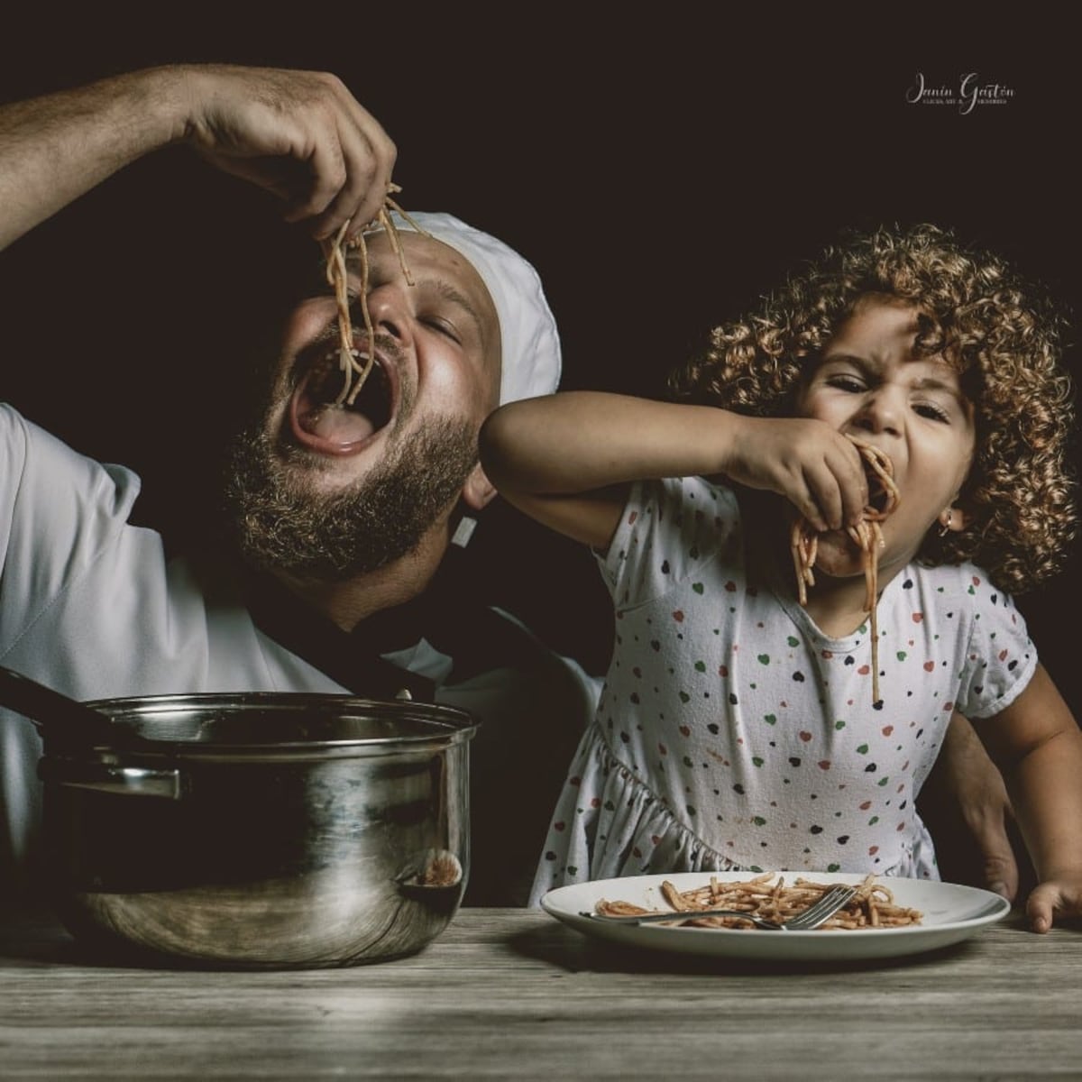 ‘Papá, ¿a qué huele? ‘Estás preparando brócoli?’, el chef Yeremías Leso y su hija Emma