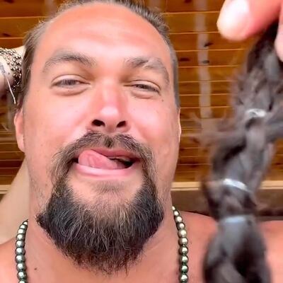 El fin de una era: Jason Momoa se rapa la cabeza