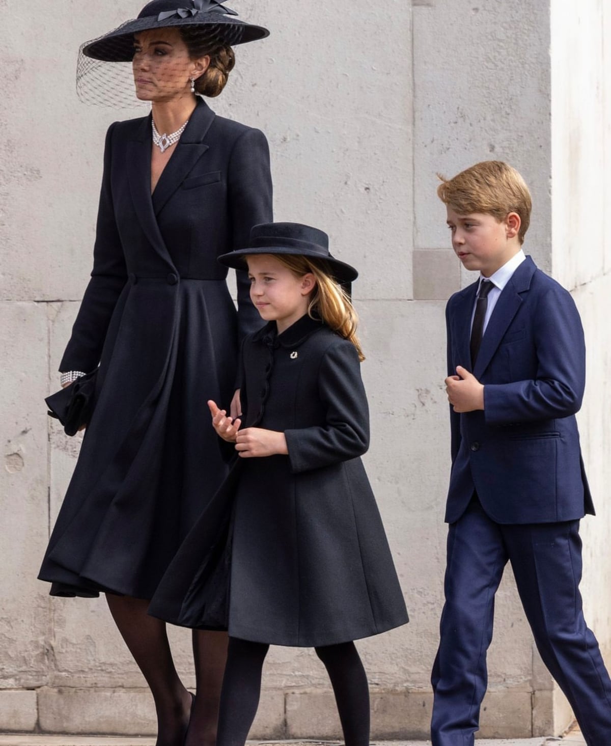 Despidiendo a ‘Gan Gan’: los pequeños George y Charlotte en el funeral de su bisabuela, la reina Isabel II