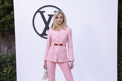 Sophie Turner, Ana de Armas o Ester Expósito... espectaculares en el desfile de Louis Vuitton en Barcelona