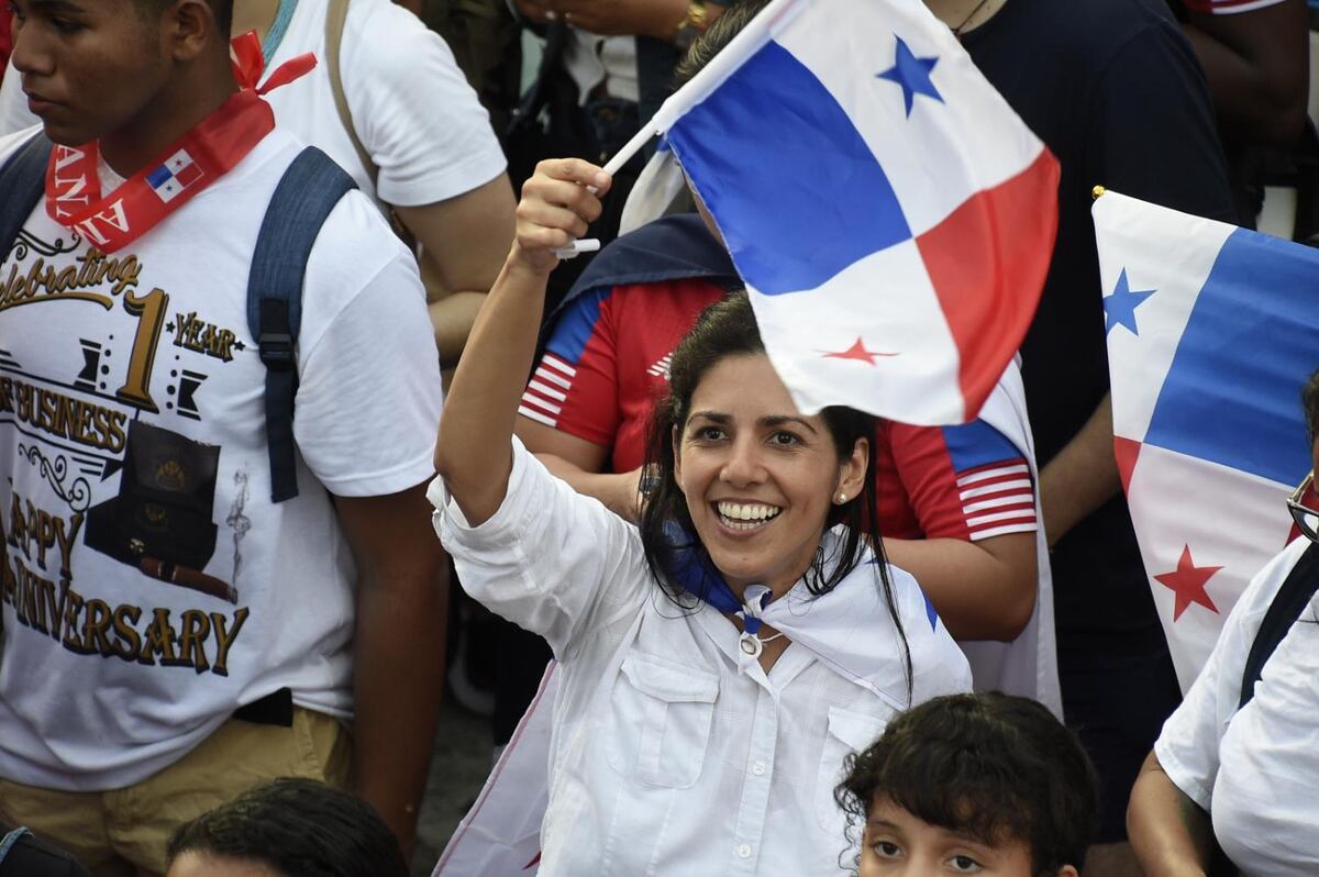 FOTOS. Un 28 de noviembre entre banderas y gritos de ‘Sí se pudo’ en las calles de Panamá