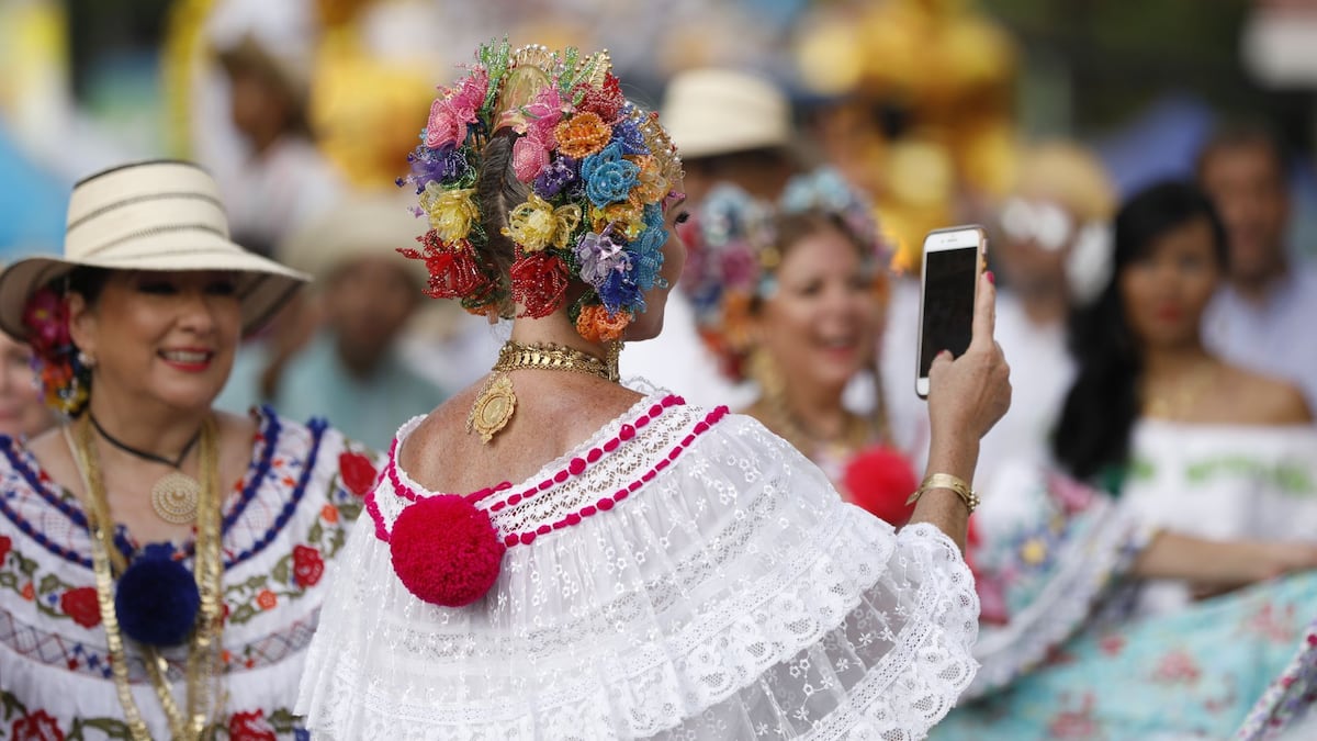 Consejos para cuidar tu piel durante el Desfile de las Mil Polleras  