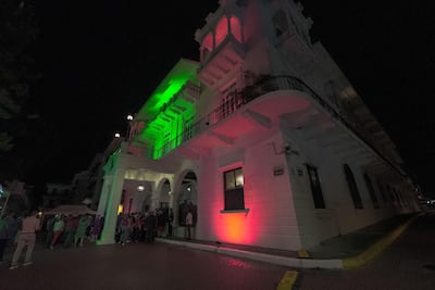 Así fue el encendido de luces navideñas en el Palacio de las Garzas 