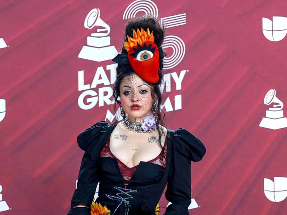 La cantante Mon Laferte revela cómo fue abusada en distintas etapas de su vida: ‘Fui violada a los 7 años’