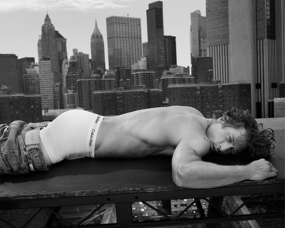 ¡Sí, chef! Las 10 fotos de Jeremy Allen White en la primera campaña más sexi del año