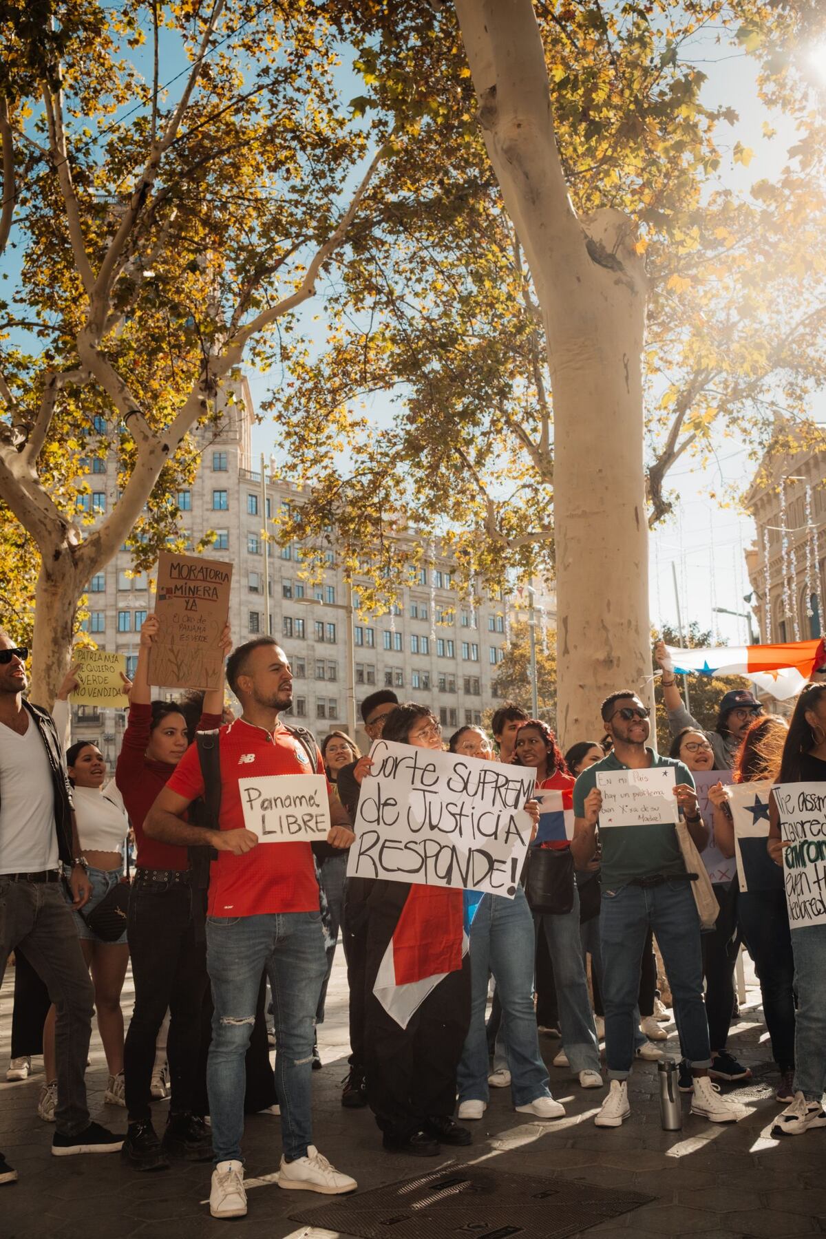 FOTOS. Así fue la protesta de panameños en Barcelona