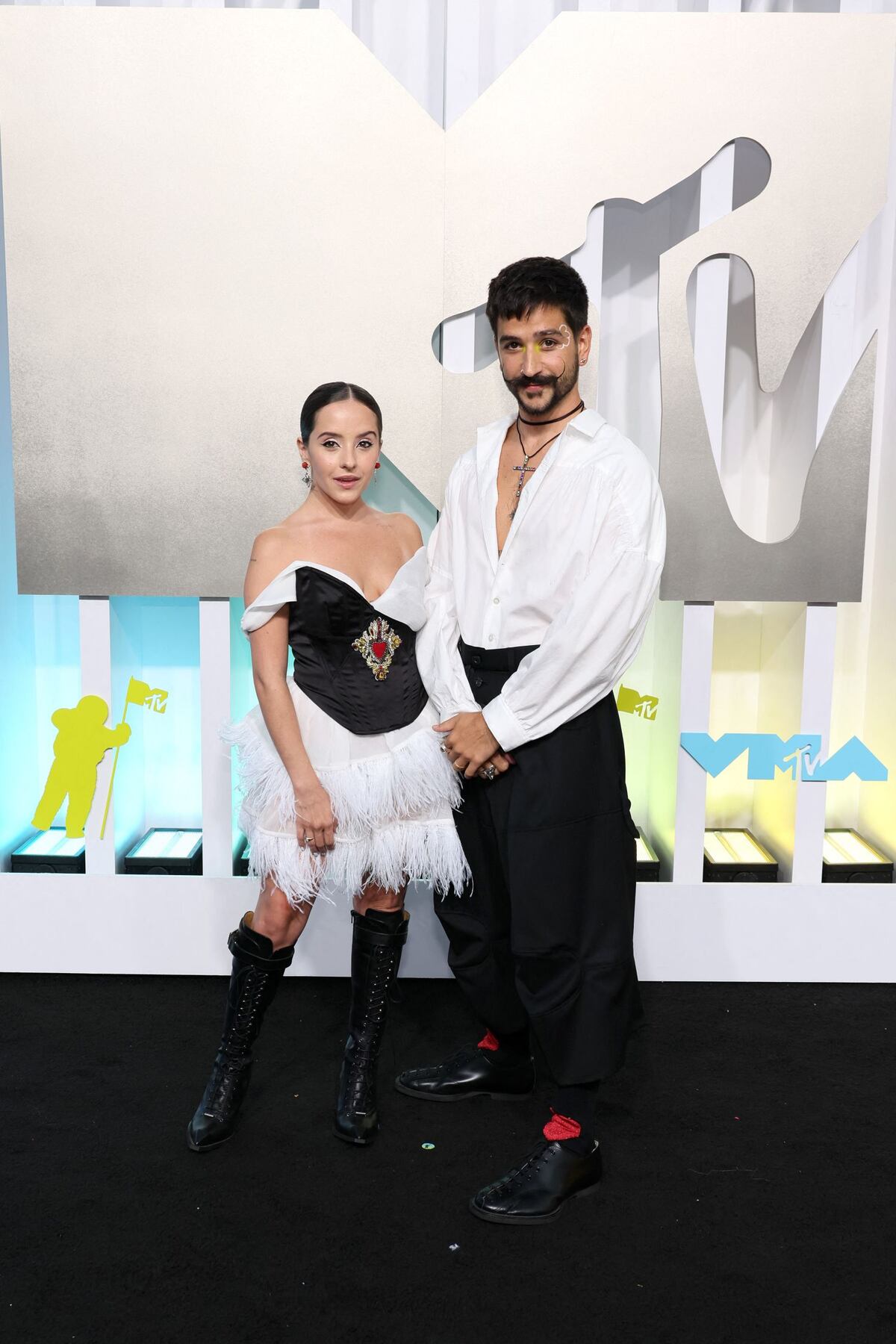 La alfombra más negra de los premios MTV VMA 