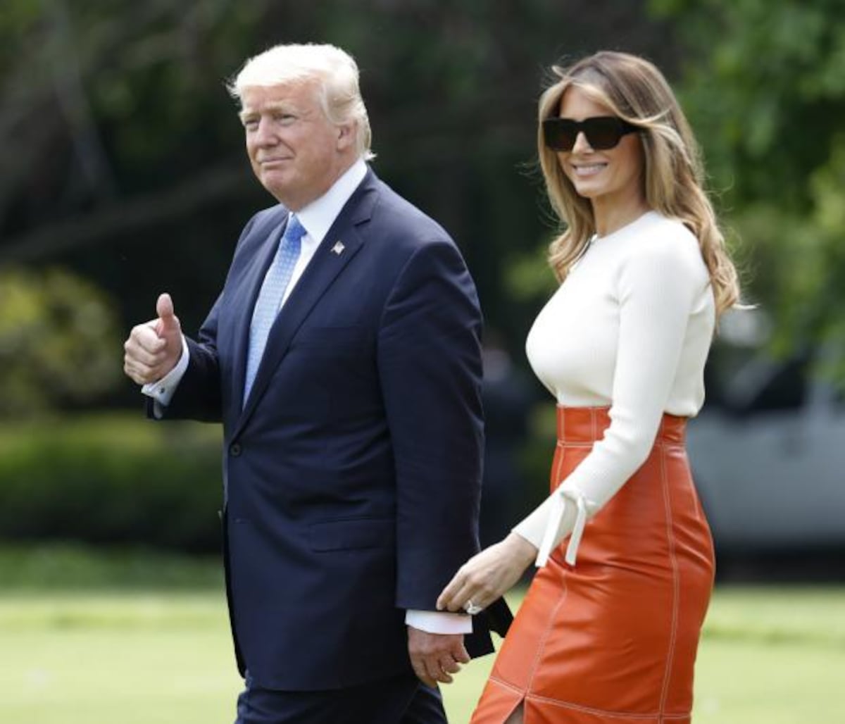 Los controversiales atuendos de Melania Trump en su primera gira como primera dama