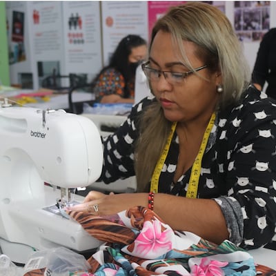 Hilo, aguja, corazón: costureras en Panamá Fashion Week