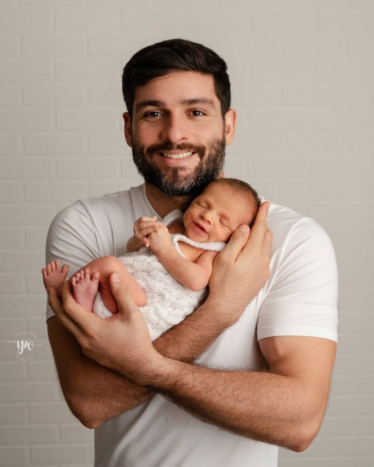 Amanda Díaz y Mario Fonseca comparten las primeras fotos junto a su bebé Matías Enrique