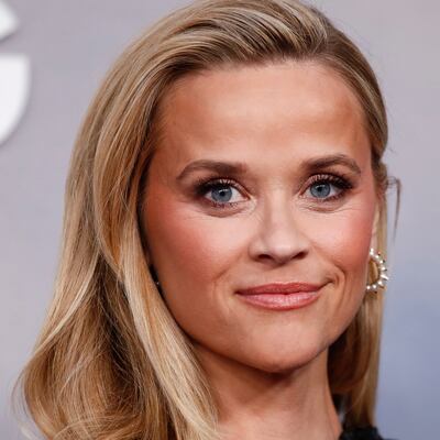 Reese Witherspoon prepara junto a Amazon una serie de su icónico filme ‘Legally Blonde’