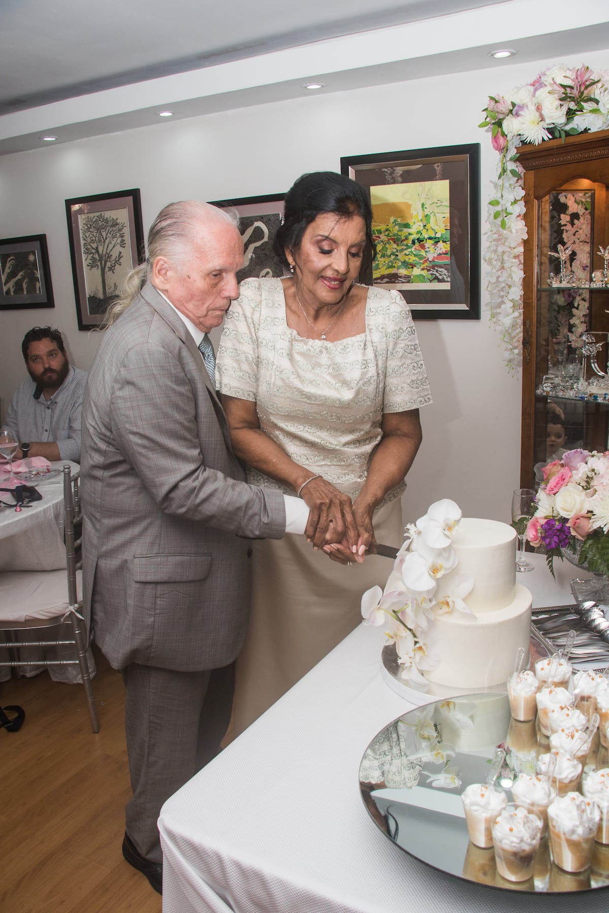 Después de 55 años, estos abuelitos en Panamá sellaron su amor en el altar