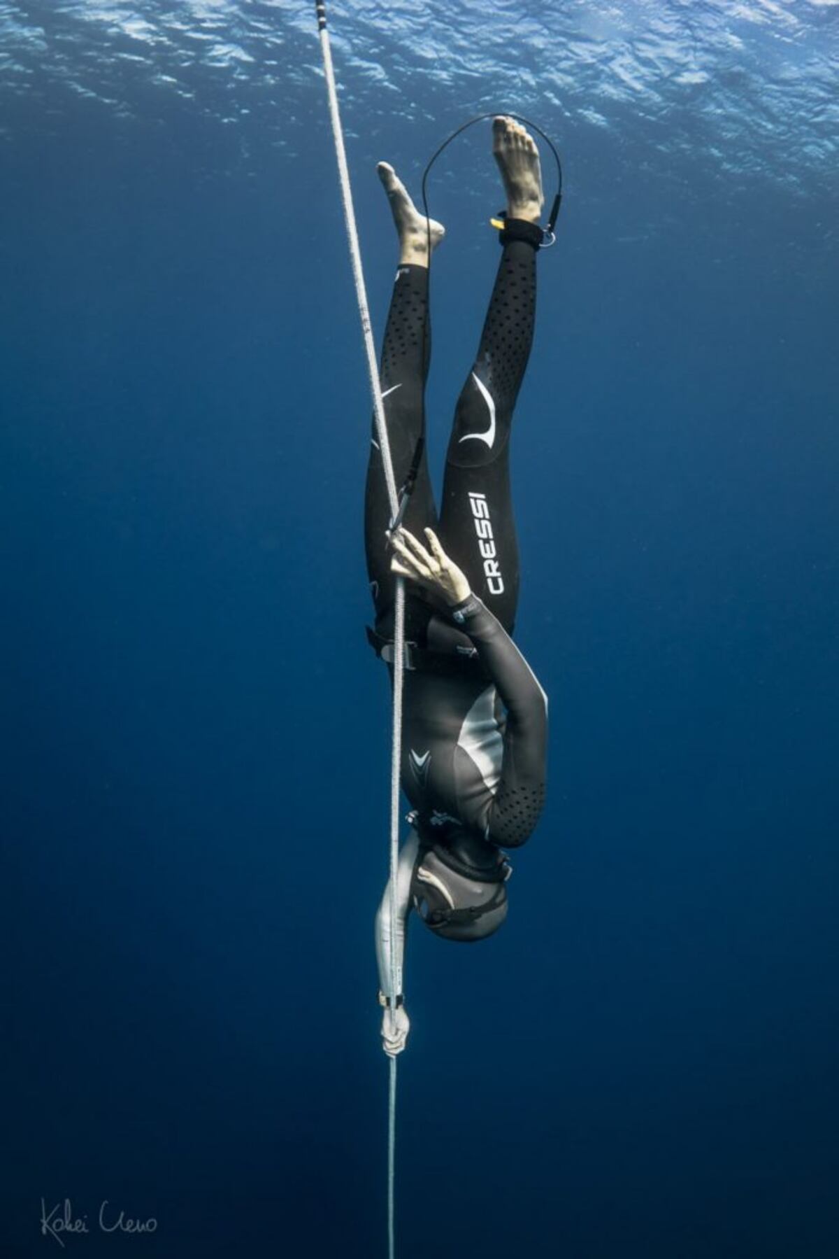 La campeona de apnea en Panamá y su meditación en lo profundo del mar