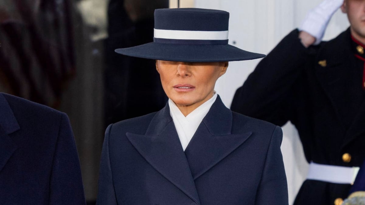 El icónico look de Melania Trump en su regreso como primera dama de Estados Unidos